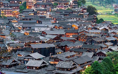 安岳6种常见的外墙仿石漆施工工艺！